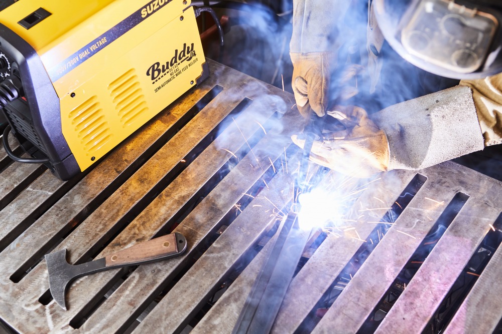 100V/200V兼用インバータノンガス半自動溶接機