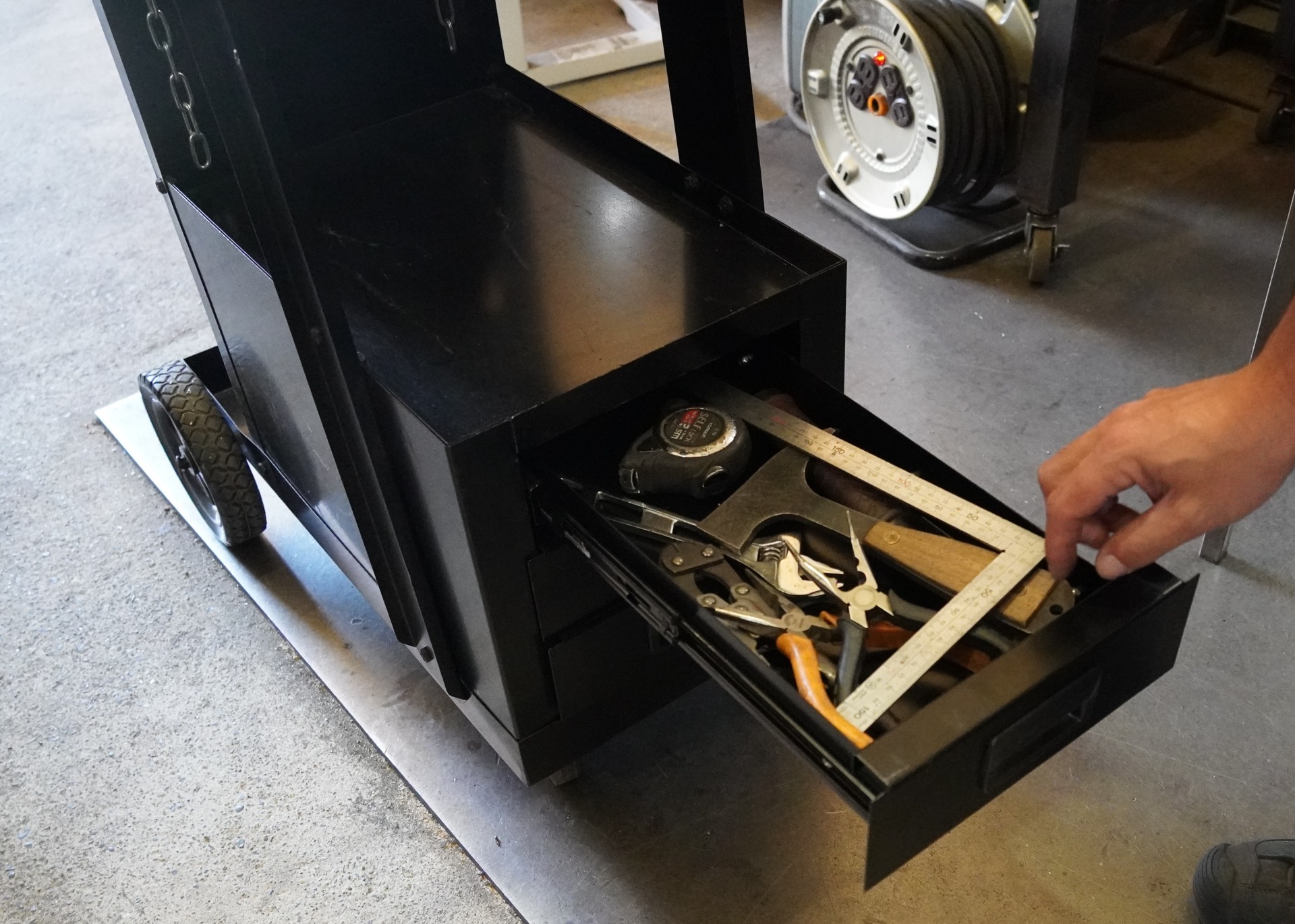 3段キャビネット